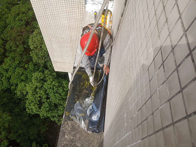 高層飄窗防水補漏_飄窗漏水維修怎么做_飄窗防水施工該找誰負責